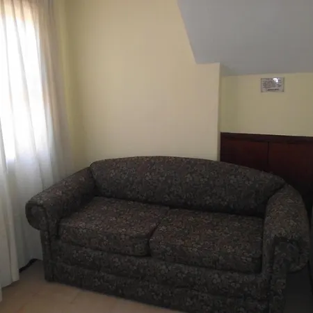 San Diego La Falda Room photo